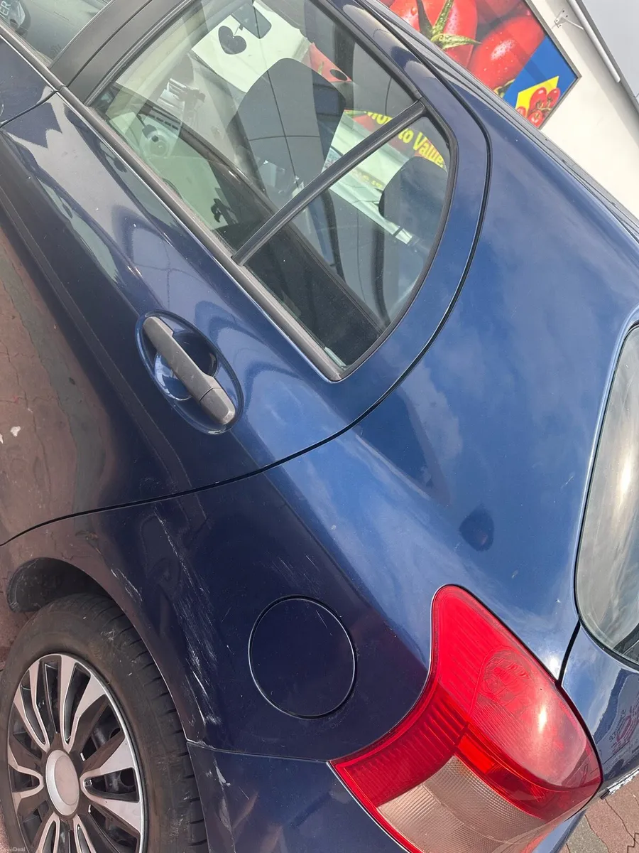 Toyota Yaris 2008 - Image 2