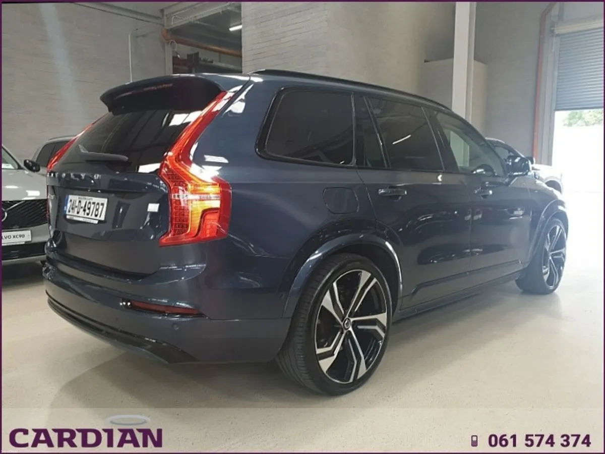 Volvo XC90 T8 PHEV 455hp Ultimate (Dark Theme) - Image 5