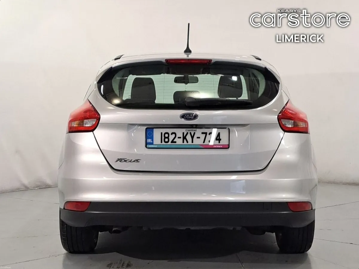 Ford Focus 1.5 TDCi Titanium Hatch Manual - Image 4