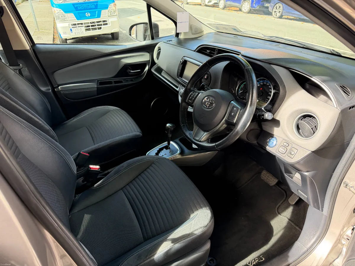 15 Toyota Yaris, 1.5 Auto Hybrid, NCT 8/27, FSH - Image 6