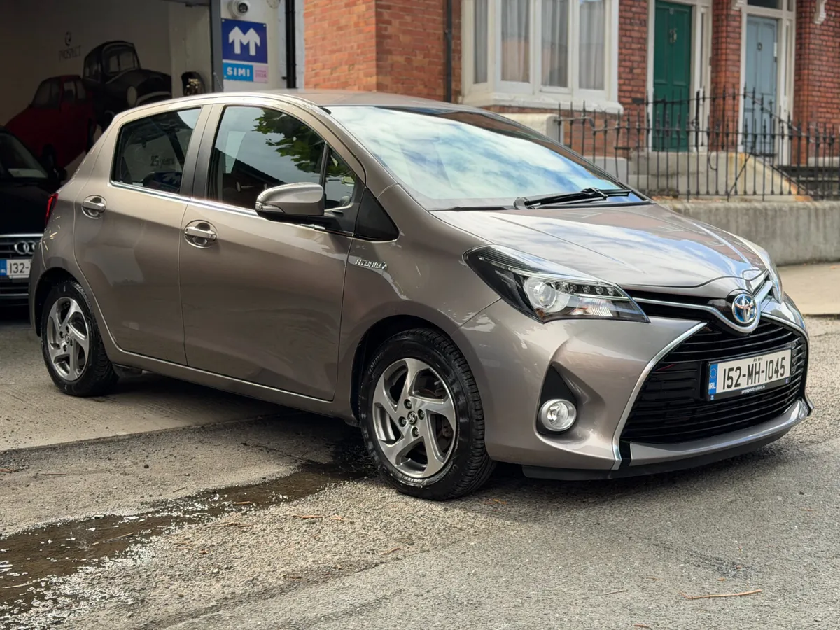 15 Toyota Yaris, 1.5 Auto Hybrid, NCT 8/27, FSH - Image 2