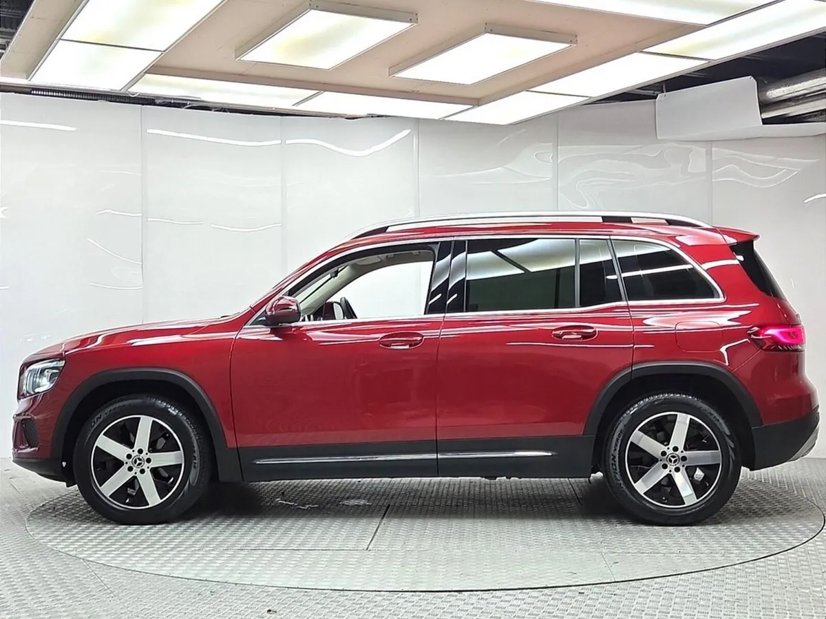 Mercedes-Benz GLB 200D Progressive Line - Image 5