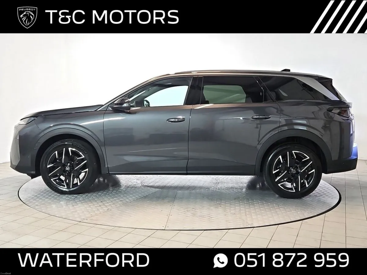 Peugeot 5008 *Low Mileage Hybrid* Allure Model  36 - Image 5