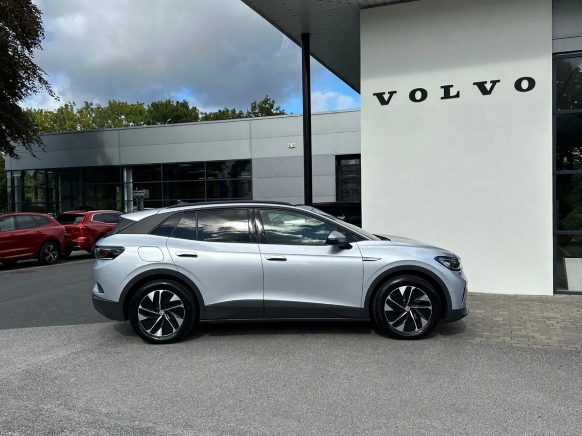 Volkswagen ID.4 FAMILY 77kWh 204HP,Pan Roof,Stunni - Image 5