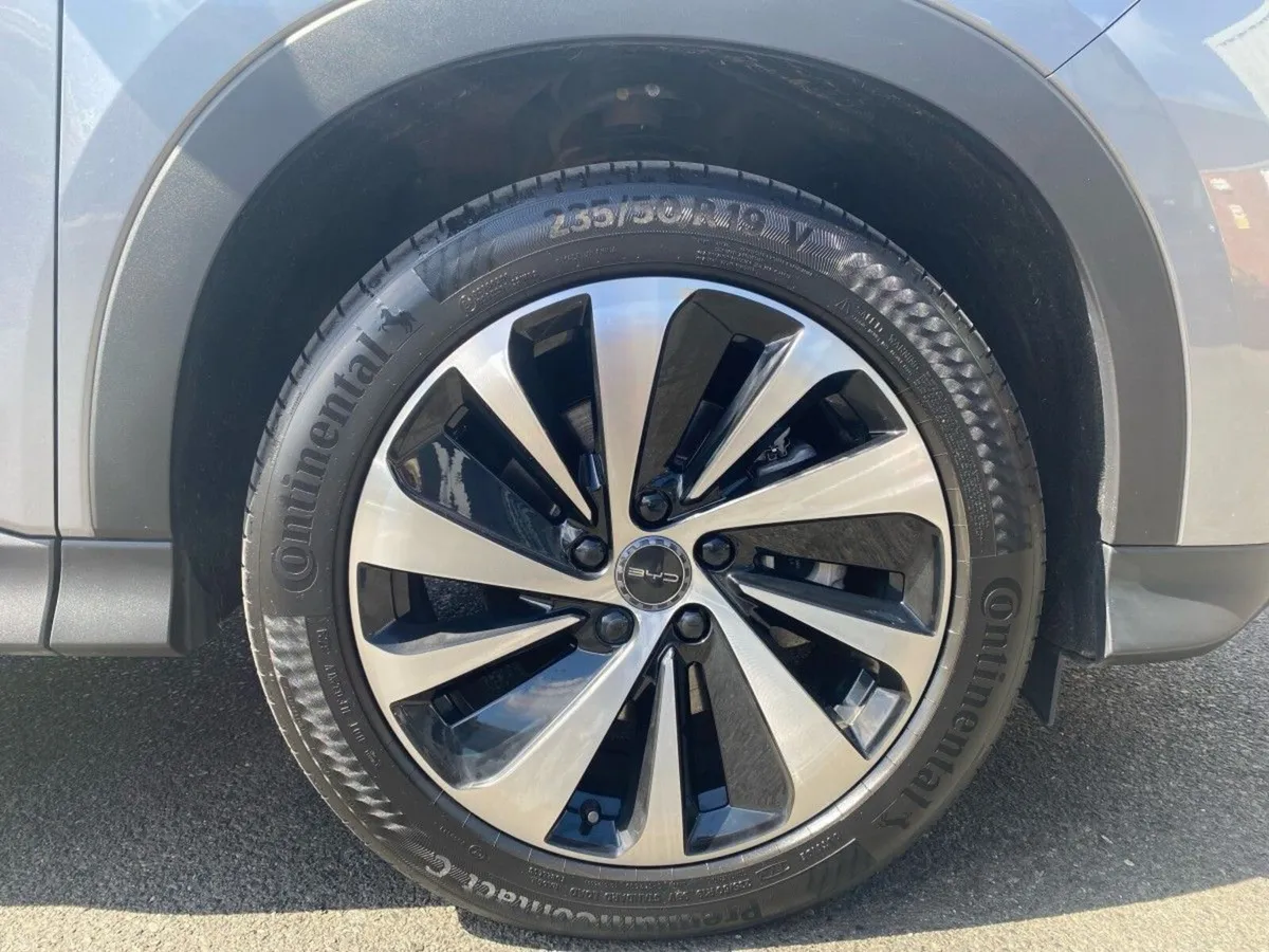 BYD SEAL U DM-i BOOST FWD - Image 3