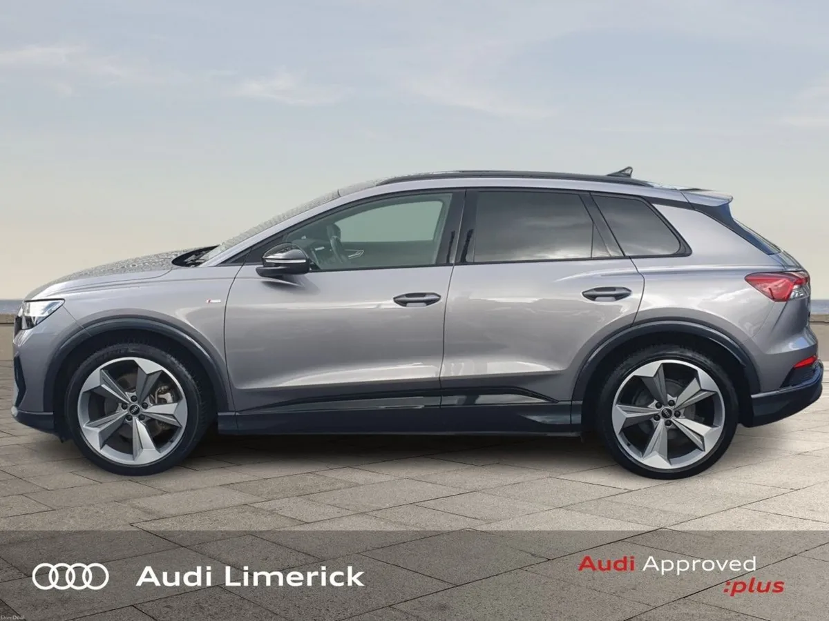 Audi Q4 e-tron 45 S Line Black Edition - Image 4