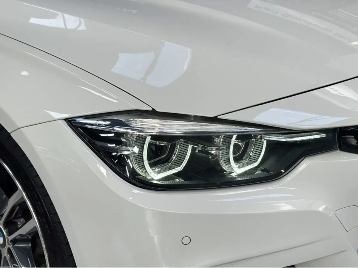 BMW 330E M SPORT 4DR SHADOW EDITION - Image 3