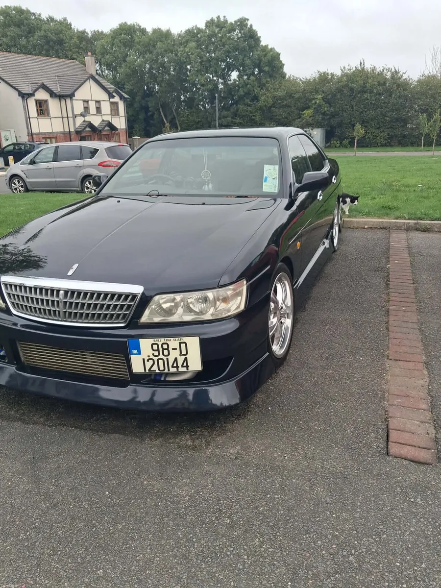 Nissan Laurel c35 Medalist - Image 3