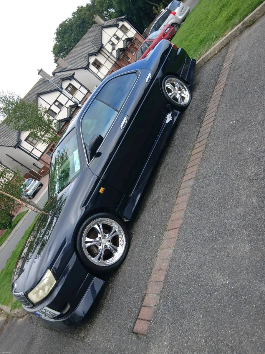 Nissan Laurel c35 Medalist - Image 6
