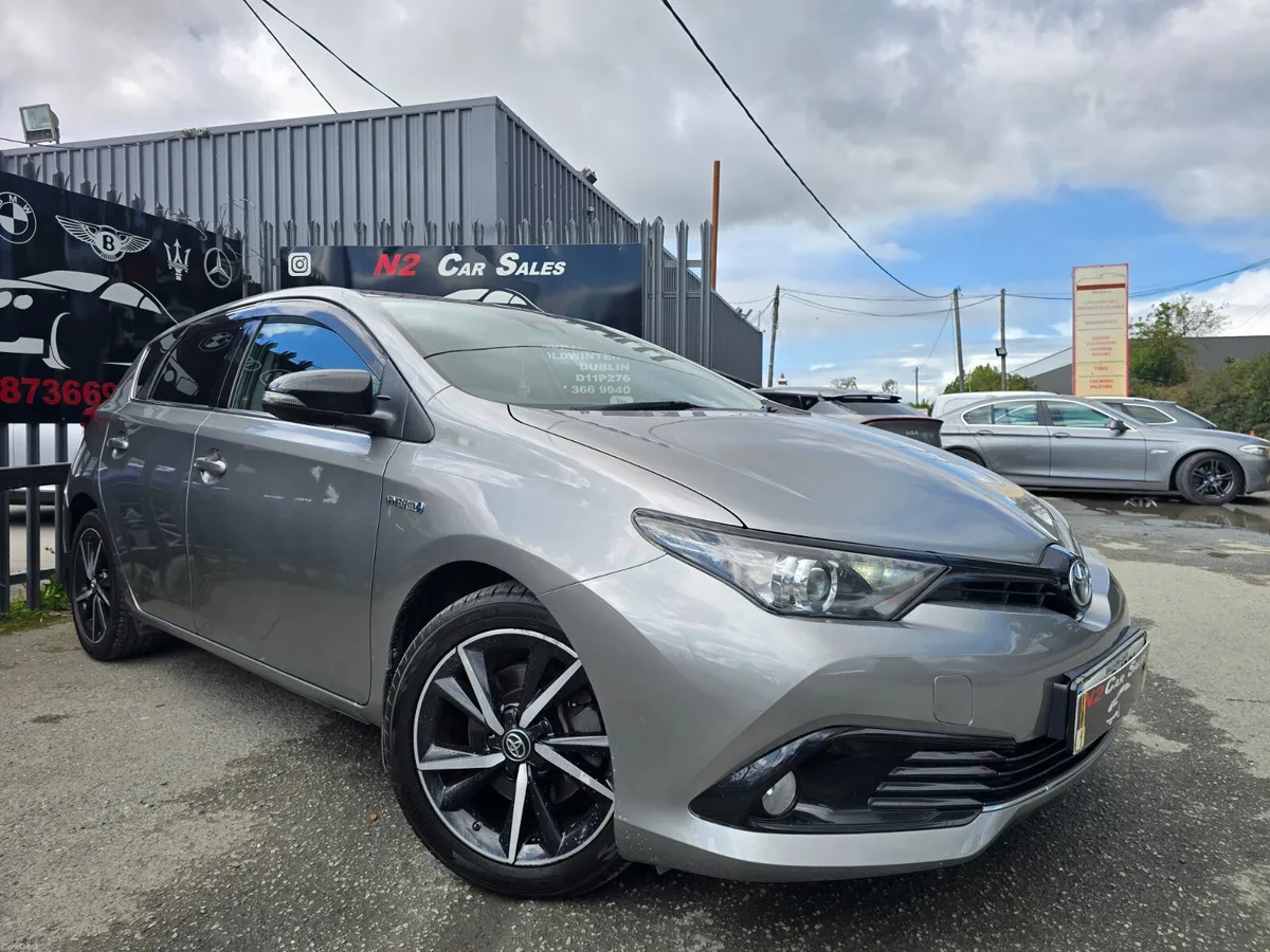 Toyota Auris 2018 - Image 1