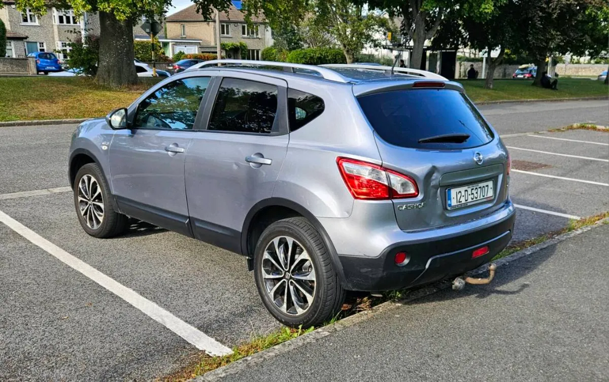 2012 Nissan Qashqai - High Spec - Pan Roof - Image 4