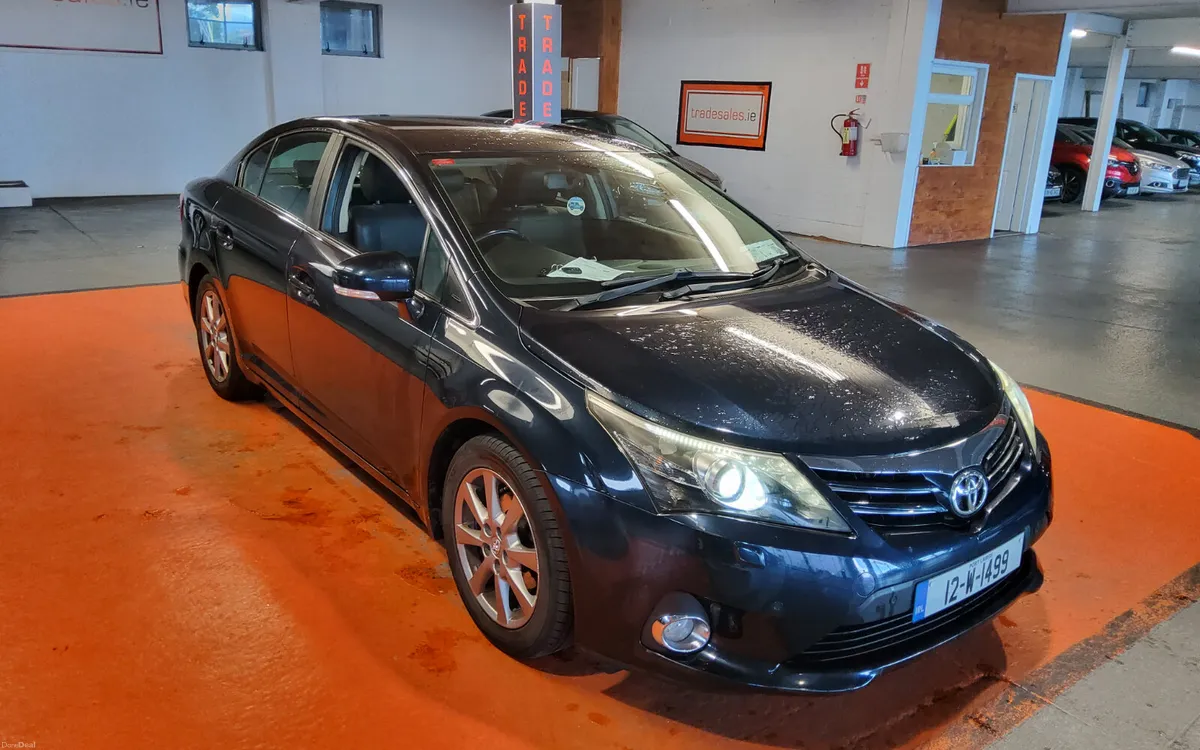 Toyota Avensis 2012 - Image 1