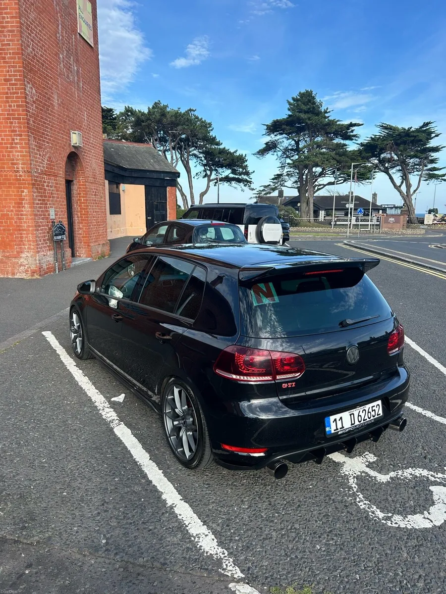 Image 2 of 10