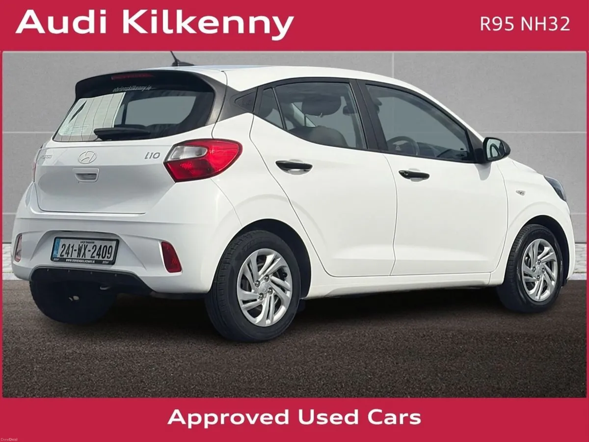 Hyundai i10 CLASSIC 1.0 5DR *1 OWNER - PRISTINE CA - Image 5