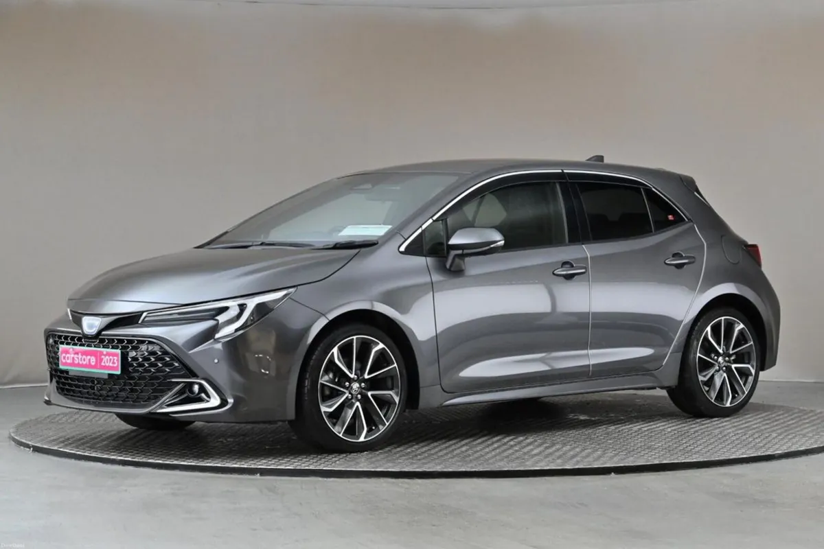 Toyota Corolla 1.8 HYBRID SPORT **DIG DASH**REVERS - Image 4