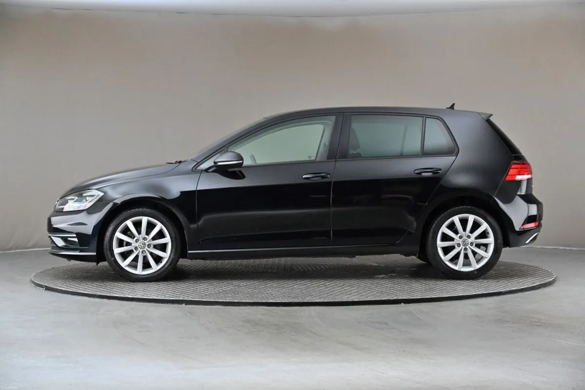 Volkswagen Golf 1.2 TSI DSG MK7.5 COMFORTLINE **DI - Image 5