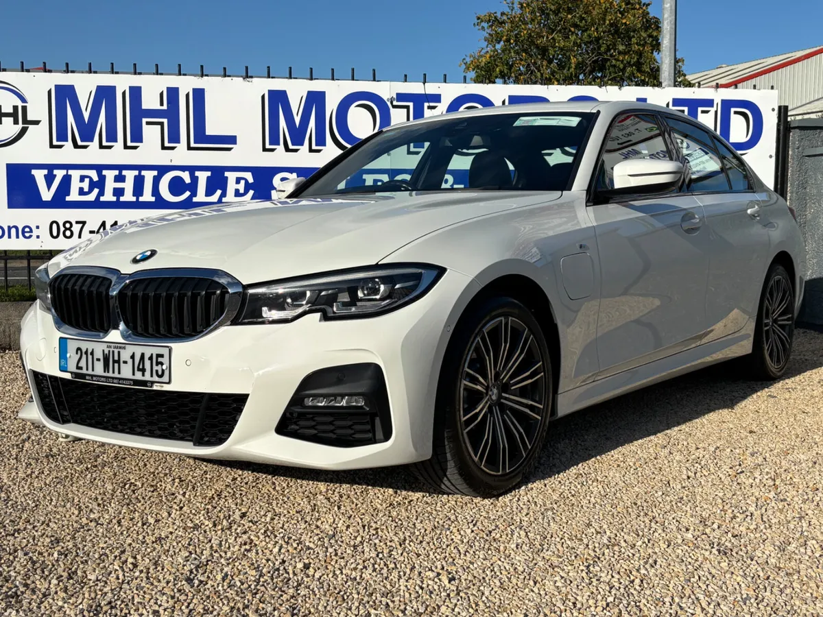 BMW 3-Series 2021 only 107kms - Image 2