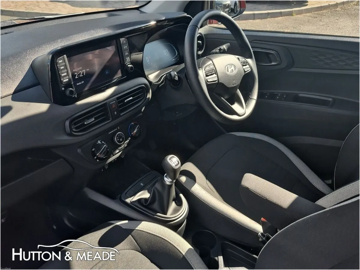 Hyundai i10 Delux Plus 1.0 Petrol 5dr - Image 5