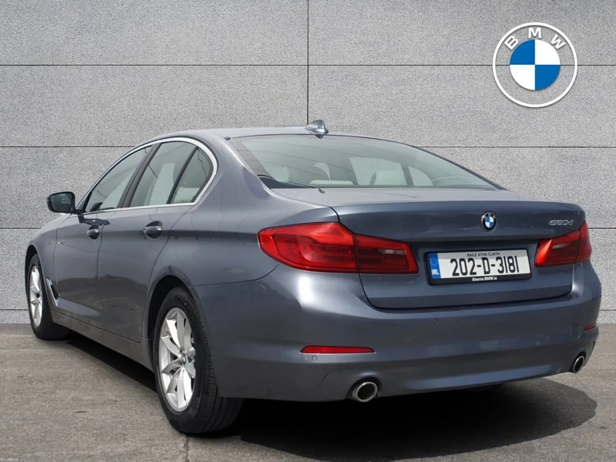 BMW 5-Series 520d SE Saloon - Image 2