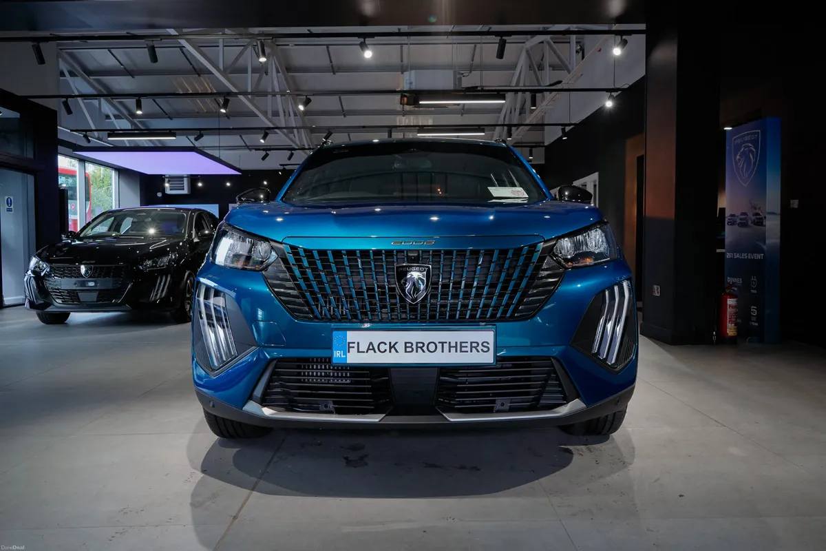 2026 Peugeot 2008 Allure Hybrid 110bhp e-DCS6 Auto - Image 2