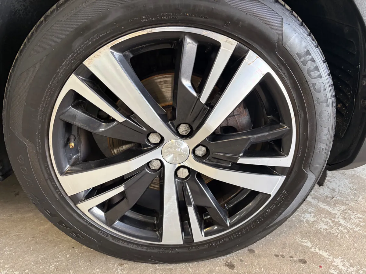 Peugeot 5008 2019. GT LINE  HDI - Image 3