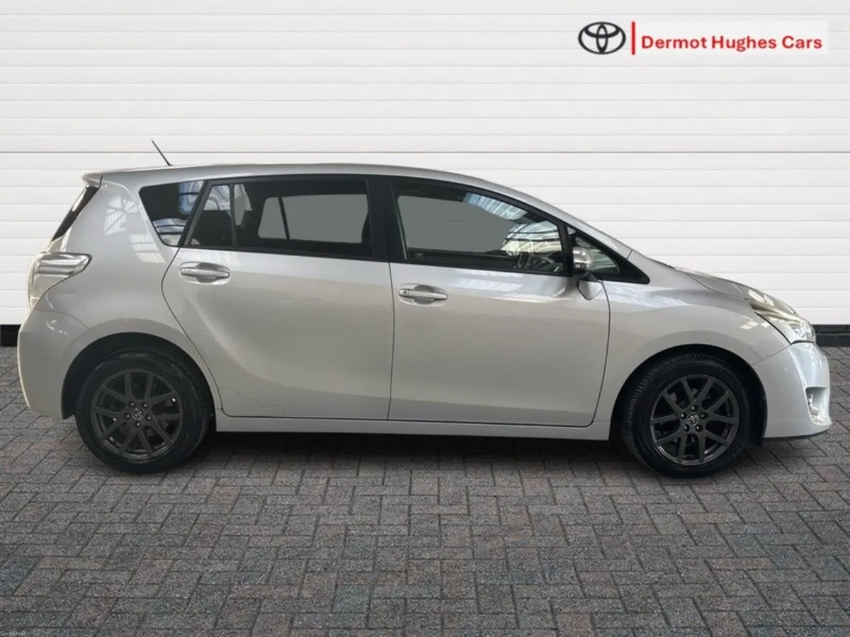 Toyota Verso VERSO 1.6D-4D SOL SKYVIEW ** 7 seater - Image 3