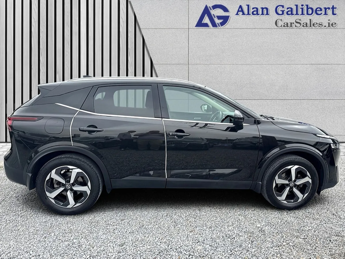 Nissan Qashqai 1.3 HYB SV PREMIUM - Image 3