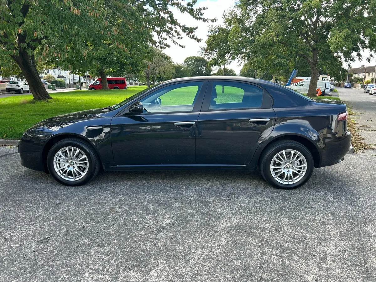 2010 Alfa Romeo 159 1.9 Turismo // NEW NCT - Image 5