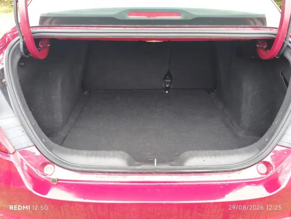 2017 Tipo 1.6 Lounge Spec - Image 6