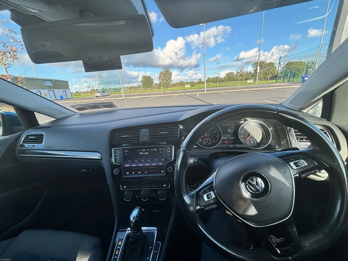 2014 Volkswagen Golf 1.4 TSI 140HP Highline Spec - Image 5