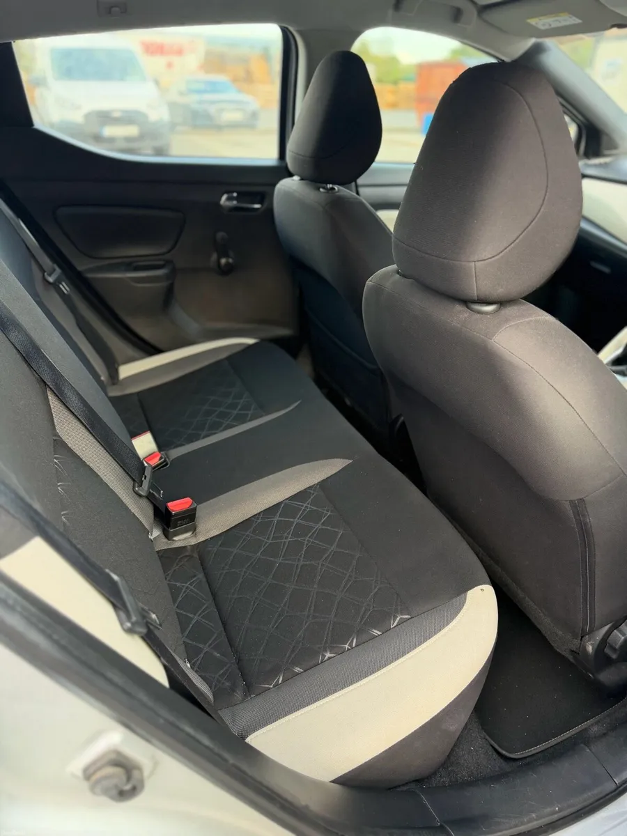 2019 Nissan Micra SV. - Image 5
