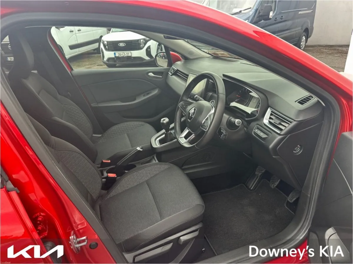 Renault Clio 1.0 PETROL ICONIC - Image 2