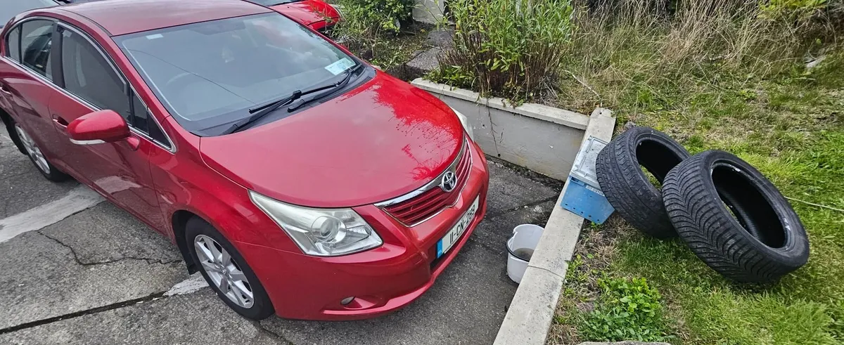 Toyota Avensis 2011 - Image 3