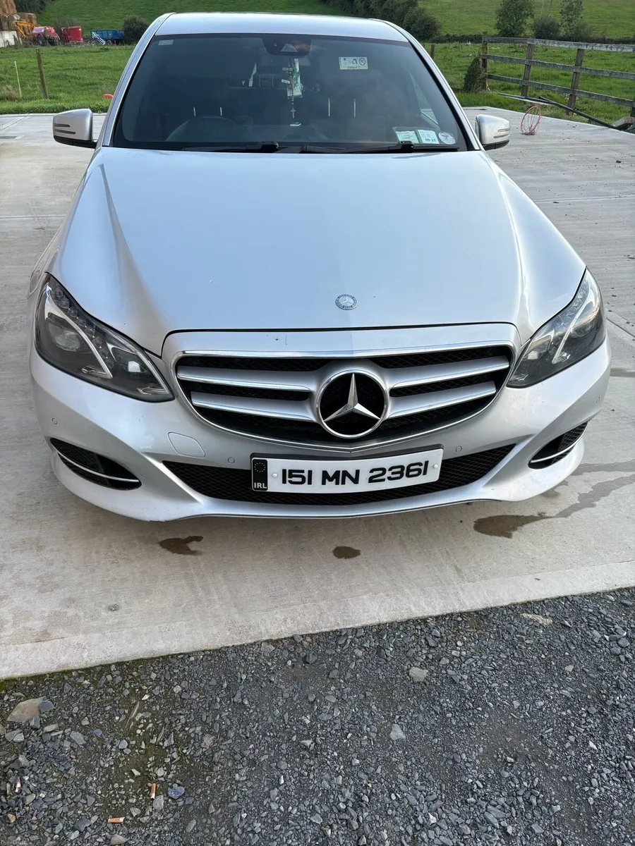 Mercedes e220 - Image 2