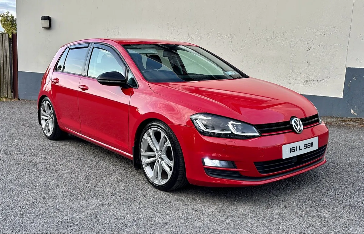 2016 Volkswagen Golf - Image 1