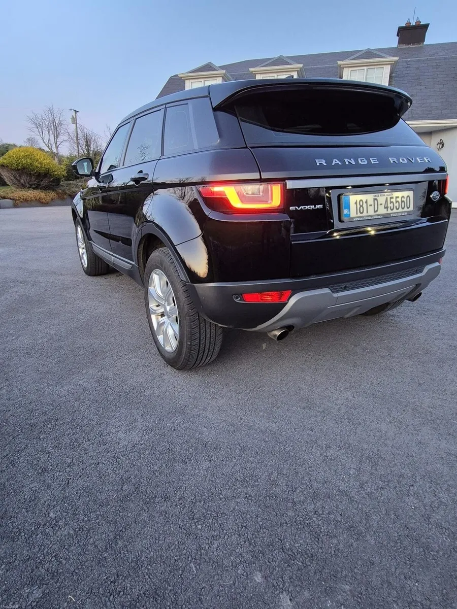 Range Rover Evoque - Image 2