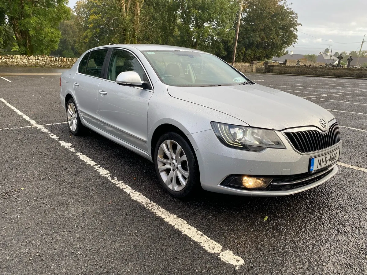 Skoda Superb - Image 1