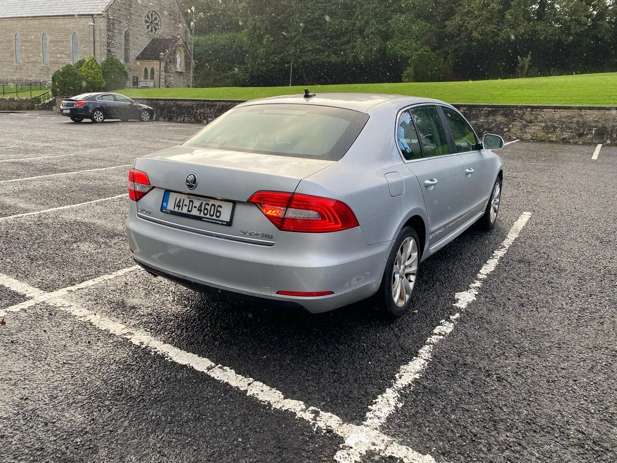 Skoda Superb - Image 3