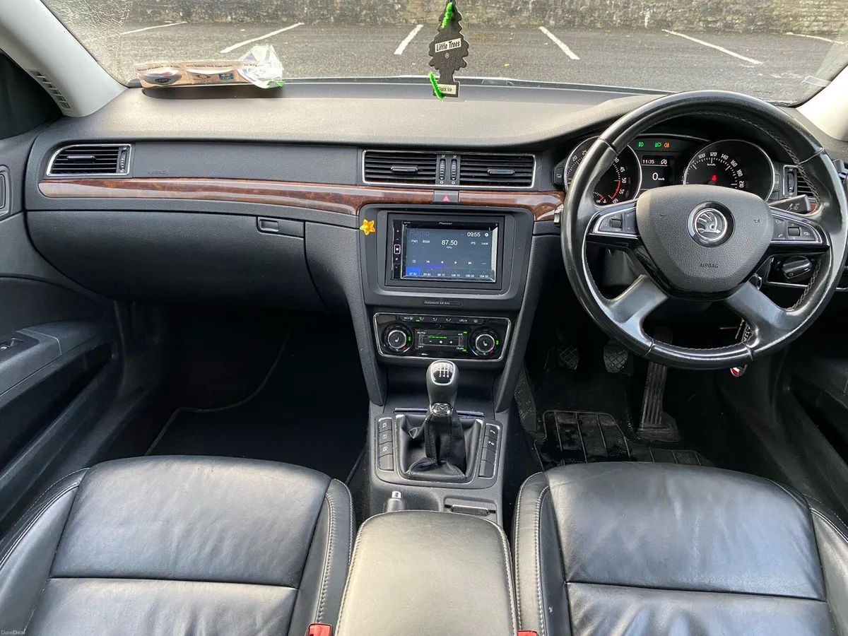 Skoda Superb - Image 6