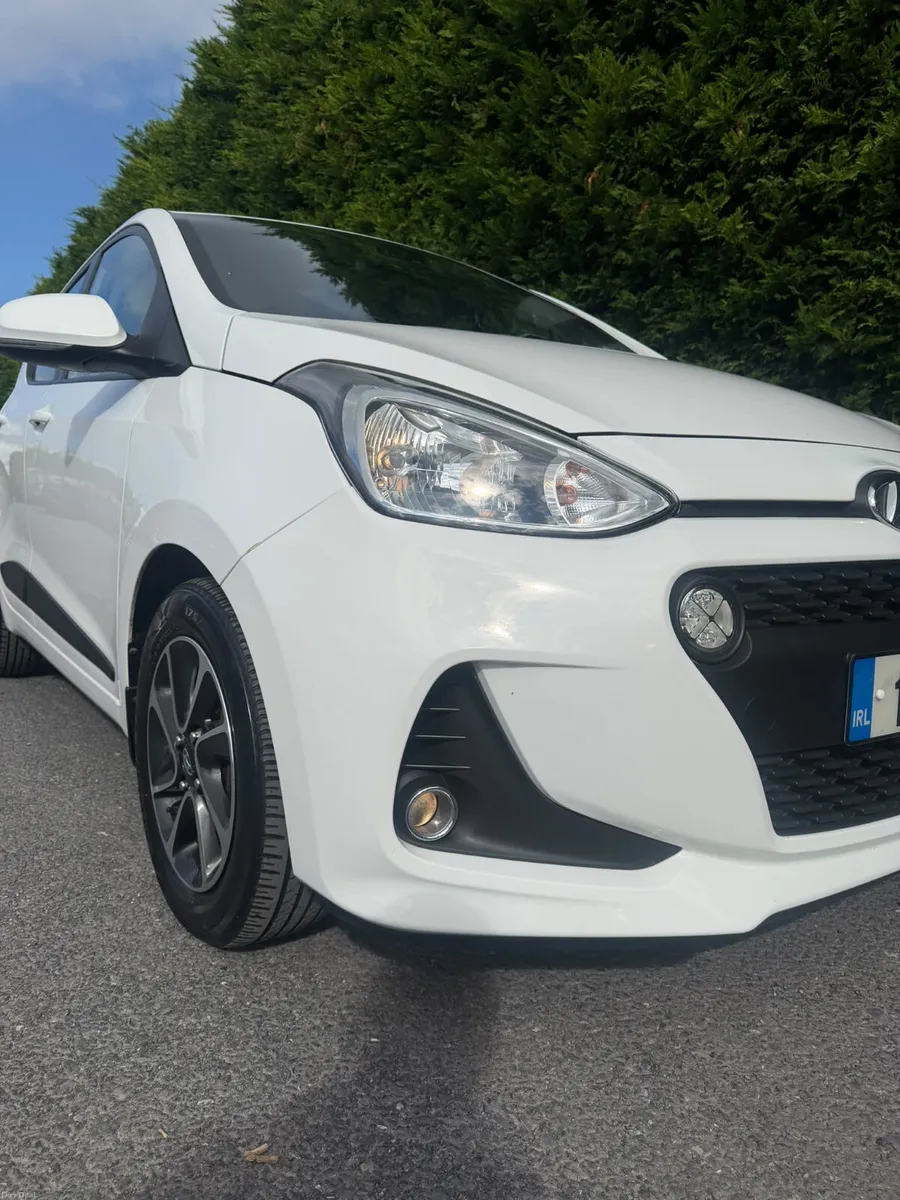 Hyundai i10 2017 DELUXE 1.0 LOW MILEAGE - Image 6