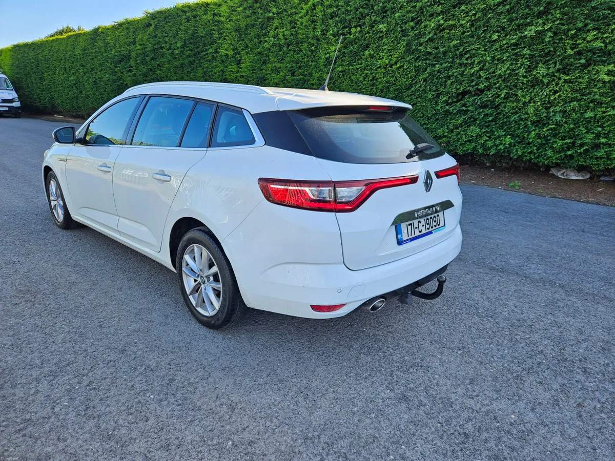 Renault Megane 2017 1.5 DCI DYAMOQUE ESTATE AUTO - Image 5