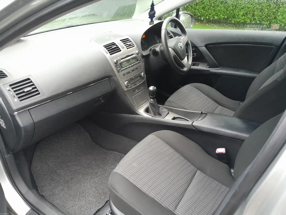 2011 Toyota Avensis 2,0 d4d low km - Image 4