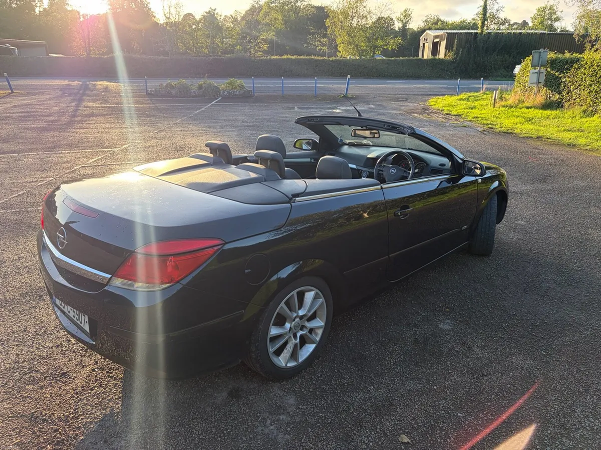 Opel Astra H TT convertible - Image 3