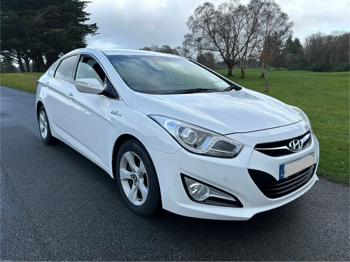 2014 Hyundai I40.. Long NCT & Just Serviced - Image 2