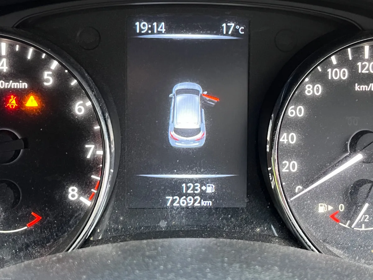 Nissan Pulsar 2016 Low Mileage - Image 5