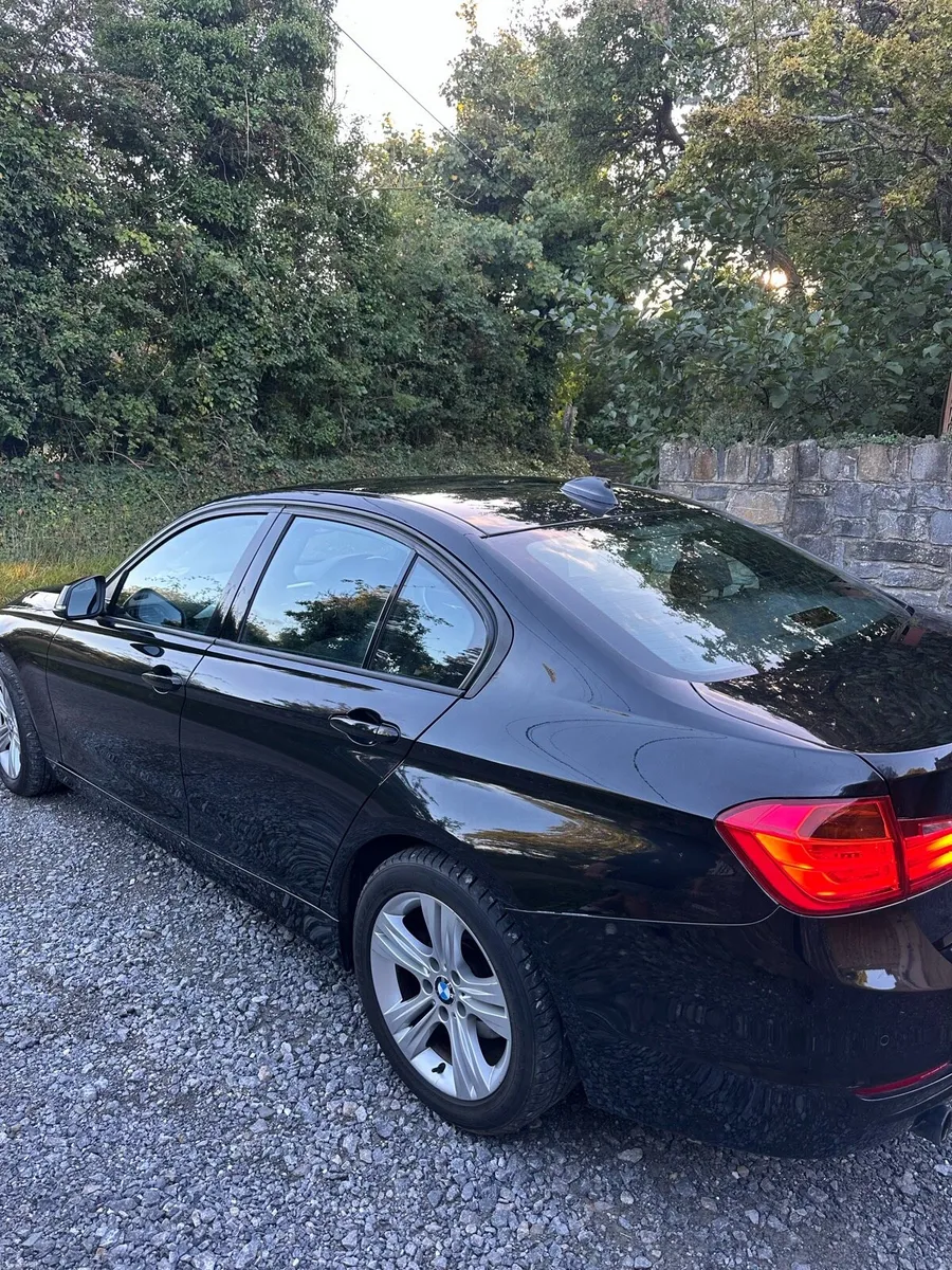 Bmw 318 F30 D sport 4dr - Image 3