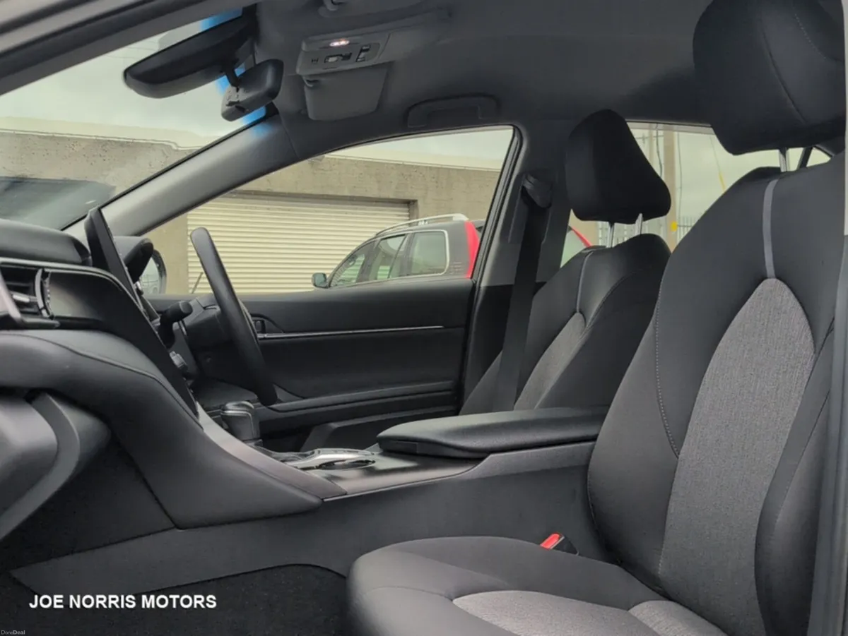 Toyota Camry 2.4 HYBRID X AUTOMATIC - Image 2