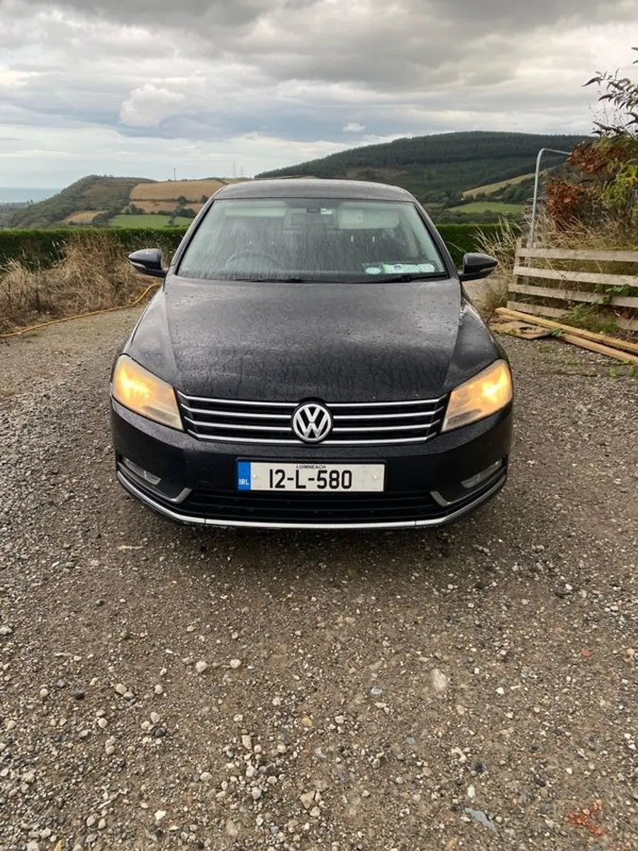 2012 Volkswagen Passat - Image 5