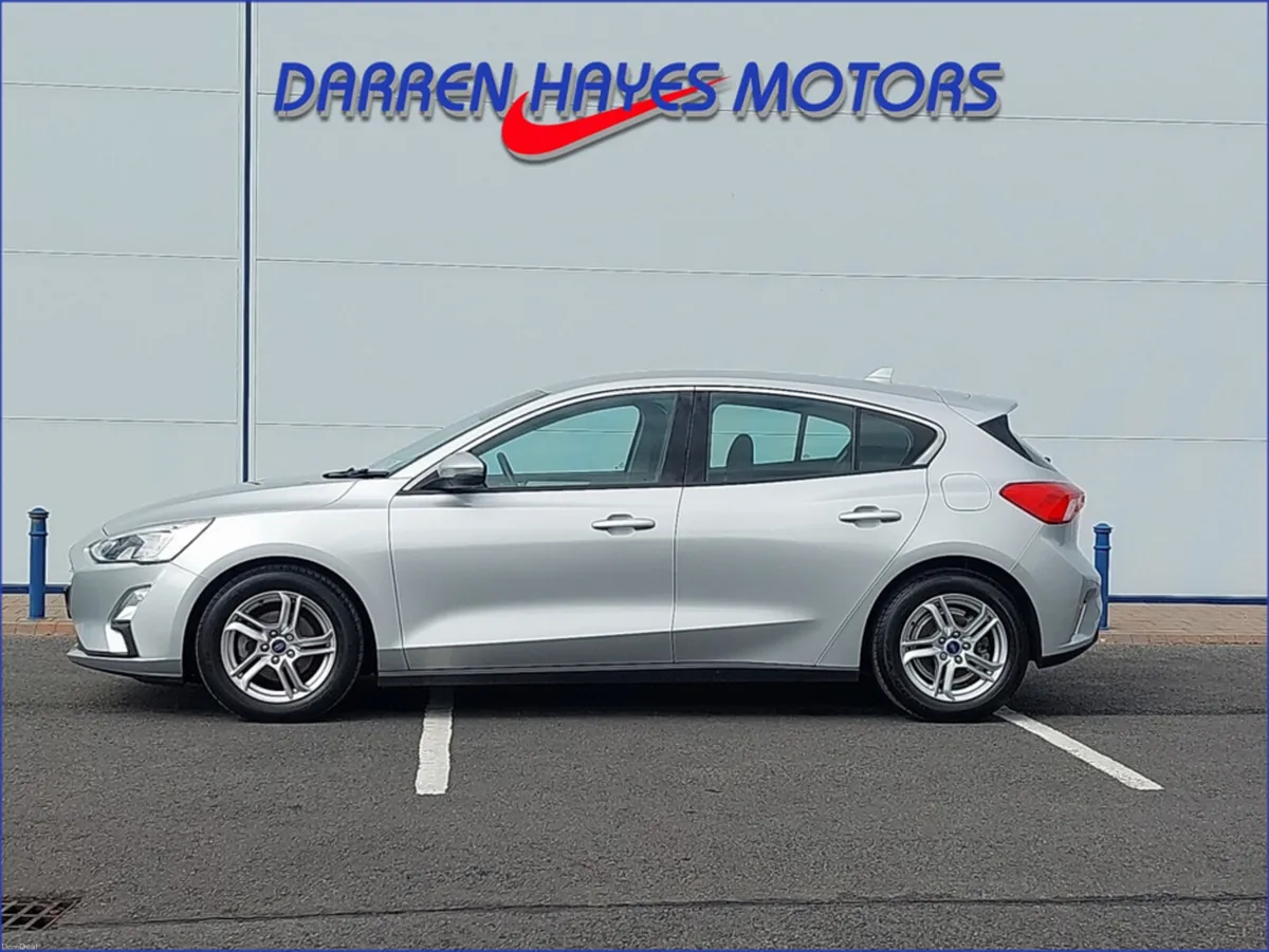 Ford Focus 1.0 T ZETEC 125PS 5DR - Image 4