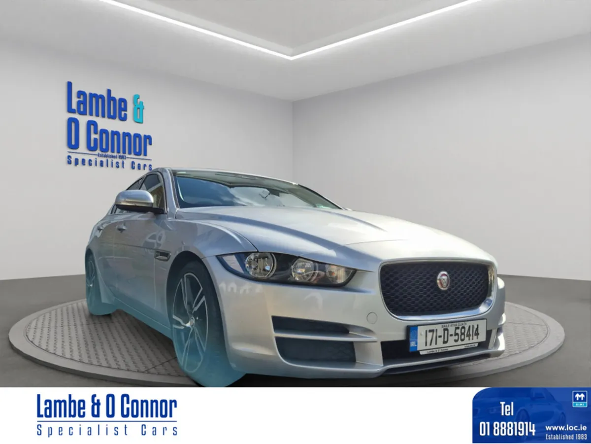 Jaguar XE 2.0 D PRESTIGE *** SILVER MET / BLACK LE - Image 6